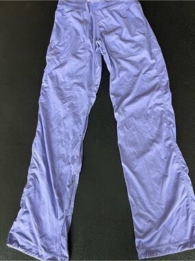 Lululemon Mid-Rise Dance Studio Joggers - Dark Lavender  (Size 4)